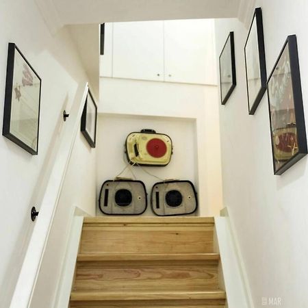 Central Turquoise Studio Apartment Lisbon Bagian luar foto